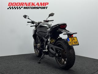 Voertuigafbeelding 11