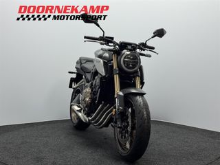 Voertuigafbeelding 3