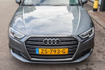 Voertuigafbeelding 6