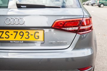 Voertuigafbeelding 8