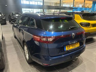 Voertuigafbeelding 2