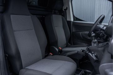 Voertuigafbeelding 12