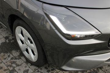 Voertuigafbeelding 12