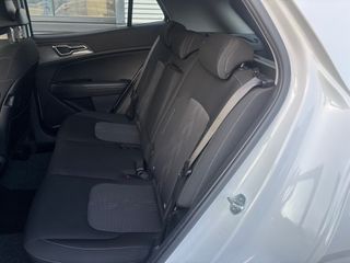 Voertuigafbeelding 9