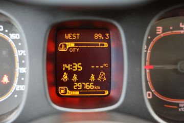 Voertuigafbeelding 6