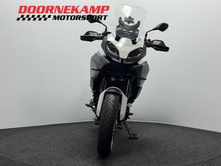 Voertuigafbeelding 4