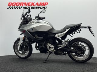 Voertuigafbeelding 9