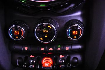 Voertuigafbeelding 21