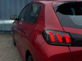 Voertuigafbeelding 13