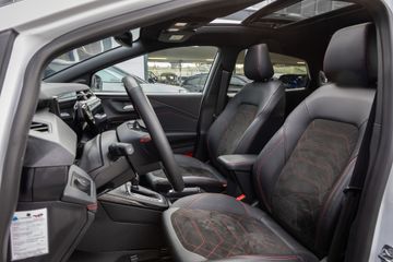 Voertuigafbeelding 12