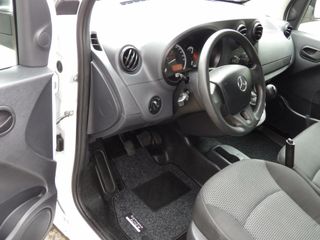 Voertuigafbeelding 8