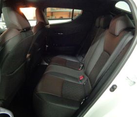 Voertuigafbeelding 10