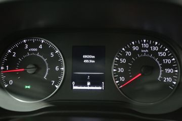 Voertuigafbeelding 12