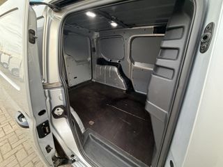 Voertuigafbeelding 17