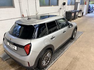 Voertuigafbeelding 18