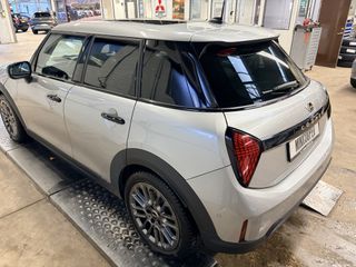 Voertuigafbeelding 27