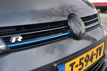 Voertuigafbeelding 4