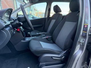 Voertuigafbeelding 9