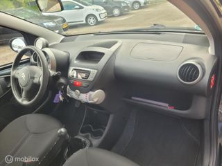 Voertuigafbeelding 17