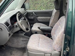 Voertuigafbeelding 6