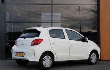 Voertuigafbeelding 9