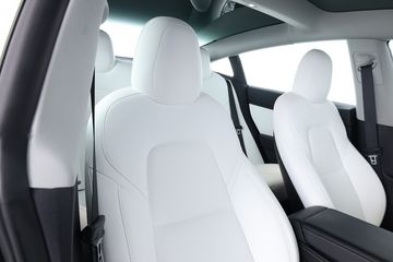 Voertuigafbeelding 4