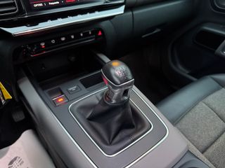 Voertuigafbeelding 24