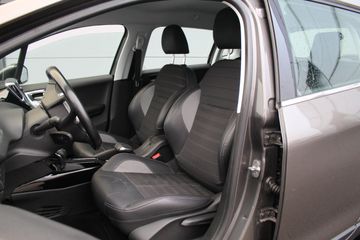 Voertuigafbeelding 3