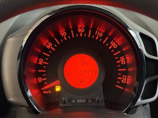 Voertuigafbeelding 8