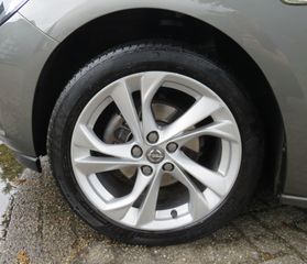 Voertuigafbeelding 9