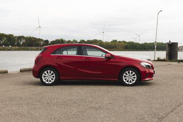 Voertuigafbeelding 3