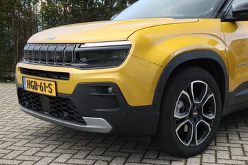 Voertuigafbeelding 4