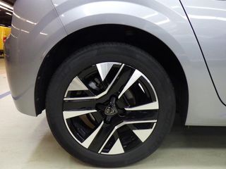 Voertuigafbeelding 6