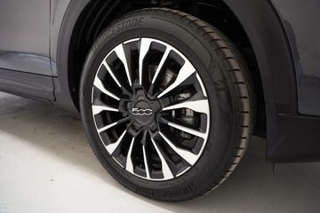 Voertuigafbeelding 26