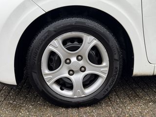 Voertuigafbeelding 8