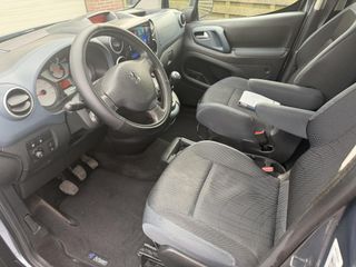 Voertuigafbeelding 8