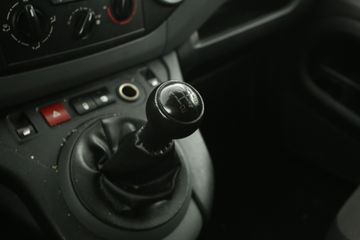 Voertuigafbeelding 16