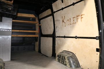 Voertuigafbeelding 12