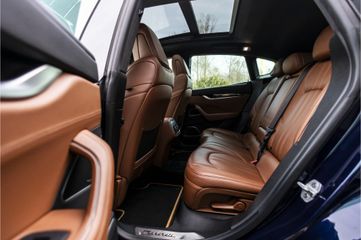 Voertuigafbeelding 24