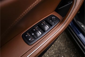 Voertuigafbeelding 34