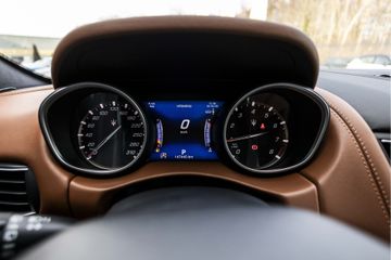 Voertuigafbeelding 38