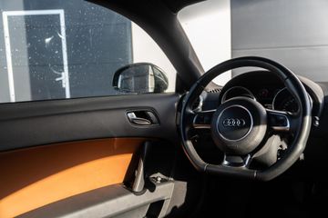 Voertuigafbeelding 16