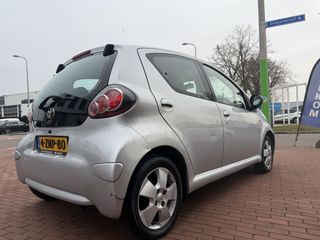 Voertuigafbeelding 3