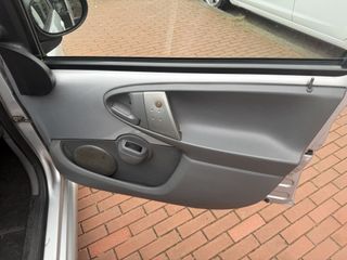 Voertuigafbeelding 33