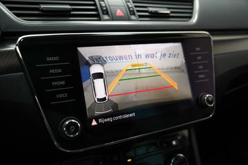 Voertuigafbeelding 6