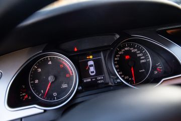 Voertuigafbeelding 9