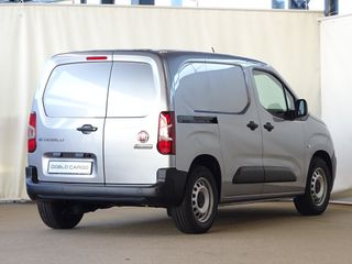 Voertuigafbeelding 4