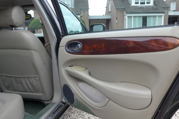 Voertuigafbeelding 12