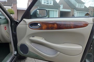 Voertuigafbeelding 9