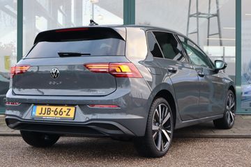 Voertuigafbeelding 3